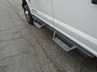 2021 Ford Super Duty F-350 DRW XL 4WD Crew Cab 179" WB 60" CA