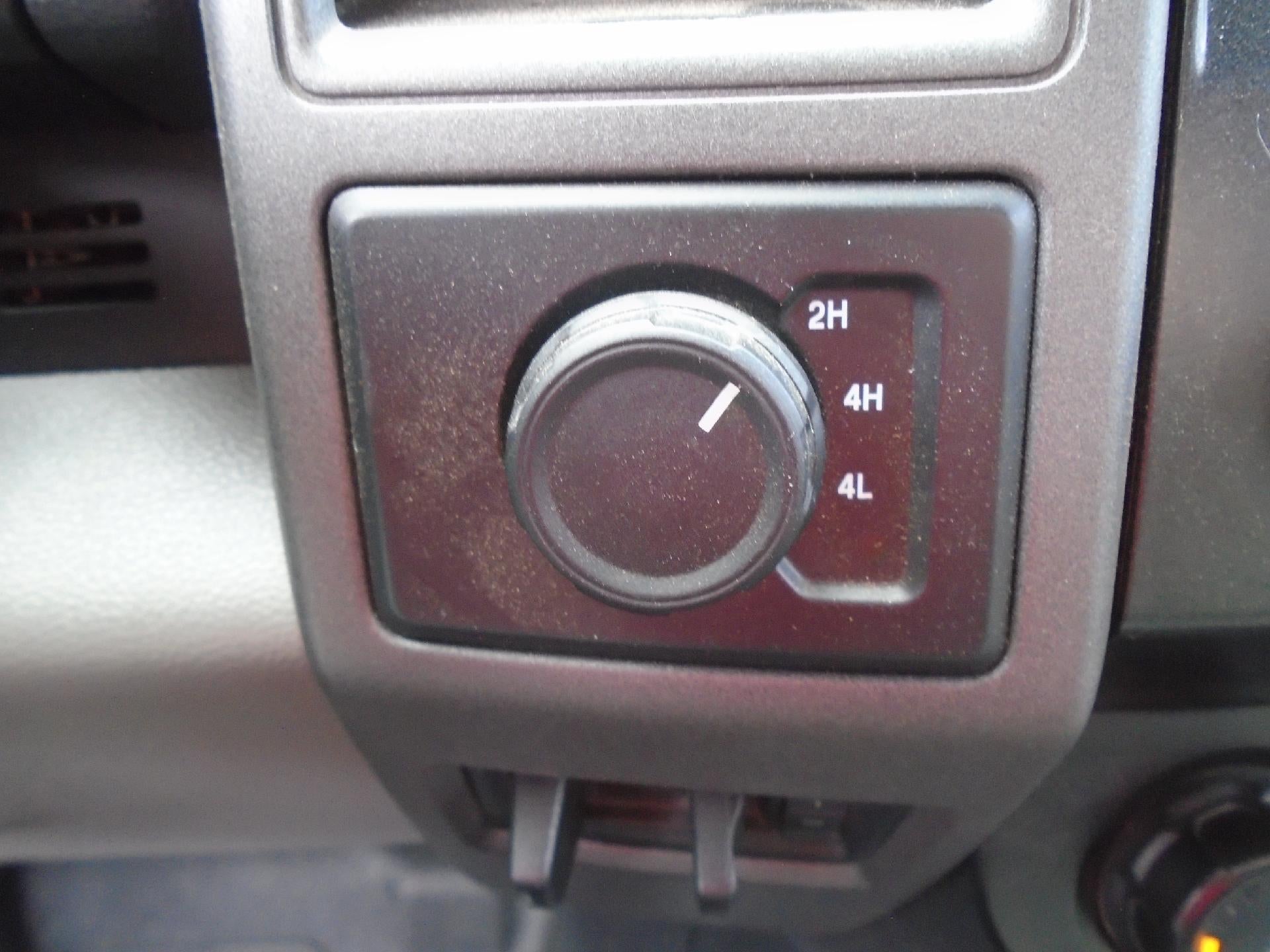 2021 Ford Super Duty F-350 DRW XL 4WD Crew Cab 179" WB 60" CA