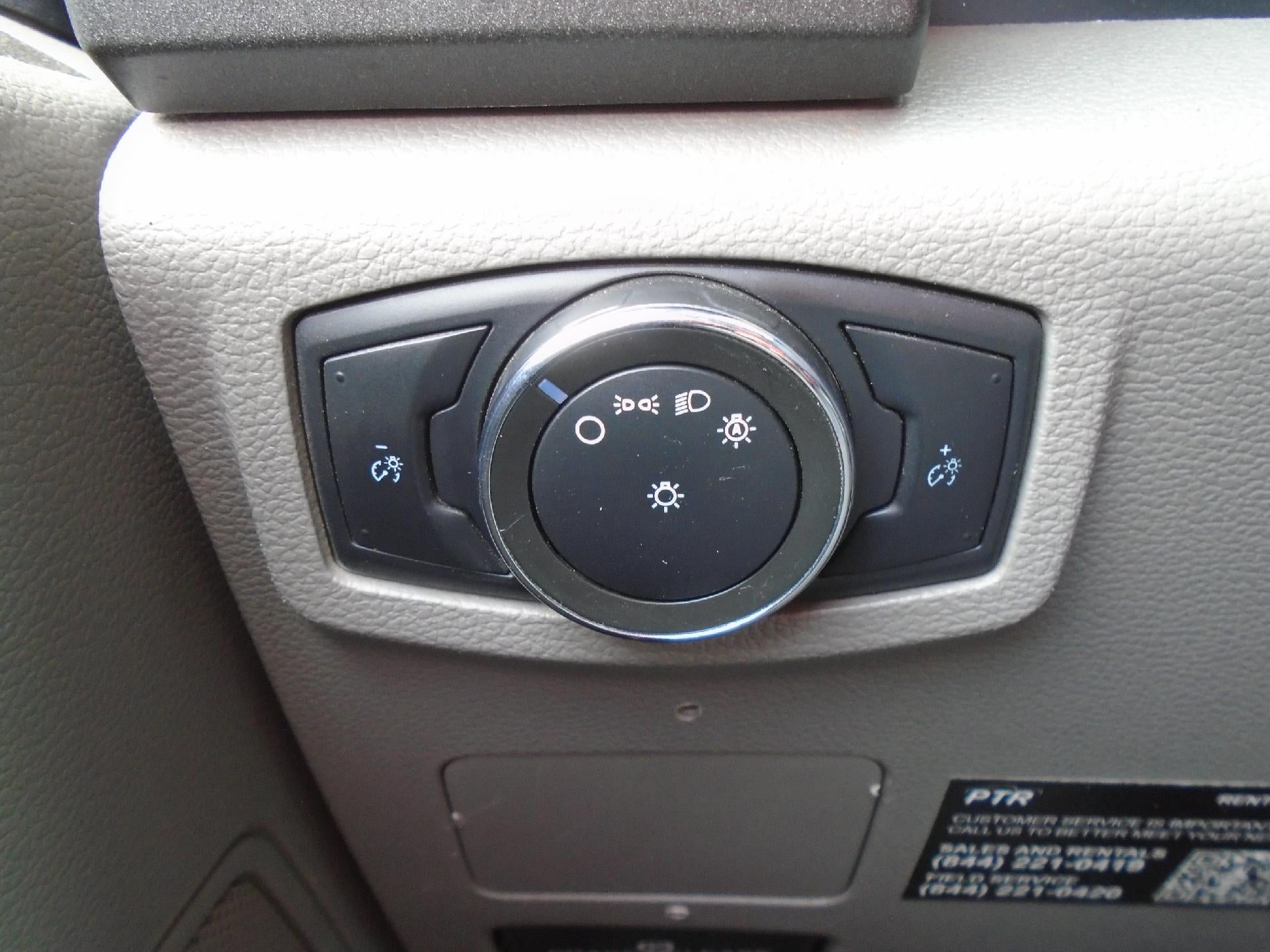 2021 Ford Super Duty F-350 DRW XL 4WD Crew Cab 179" WB 60" CA