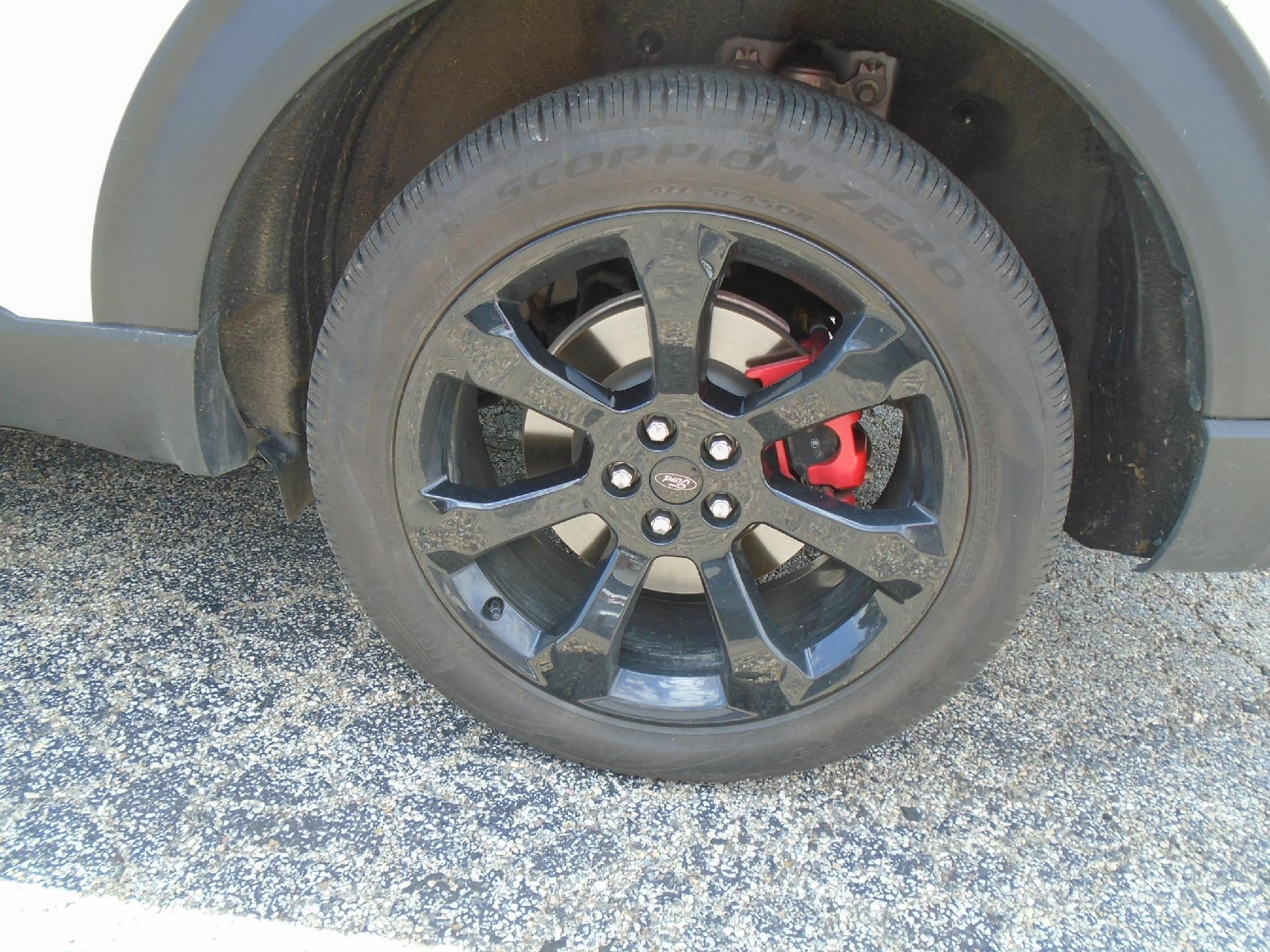 2023 Ford Explorer ST 4WD