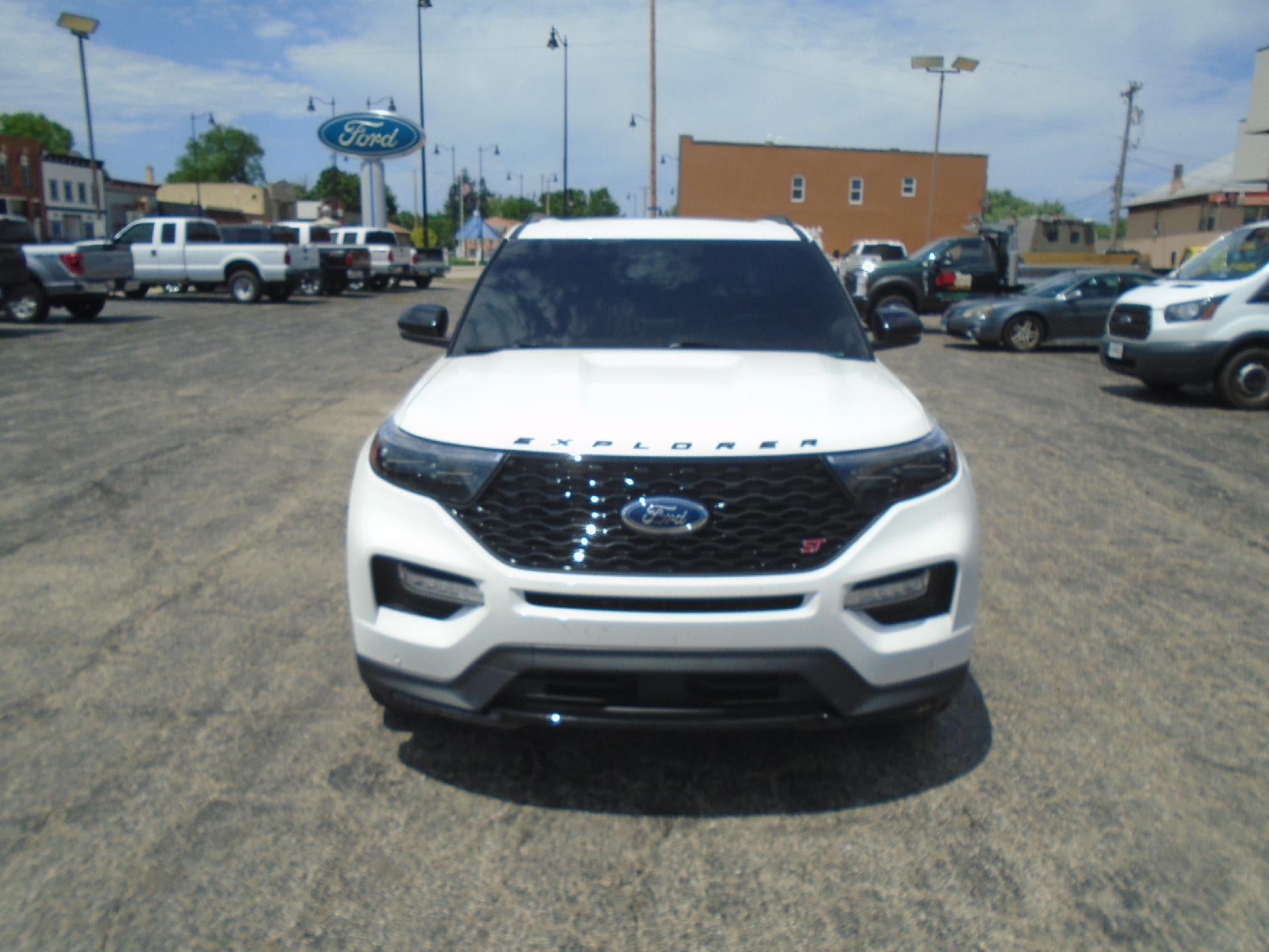 2023 Ford Explorer ST 4WD
