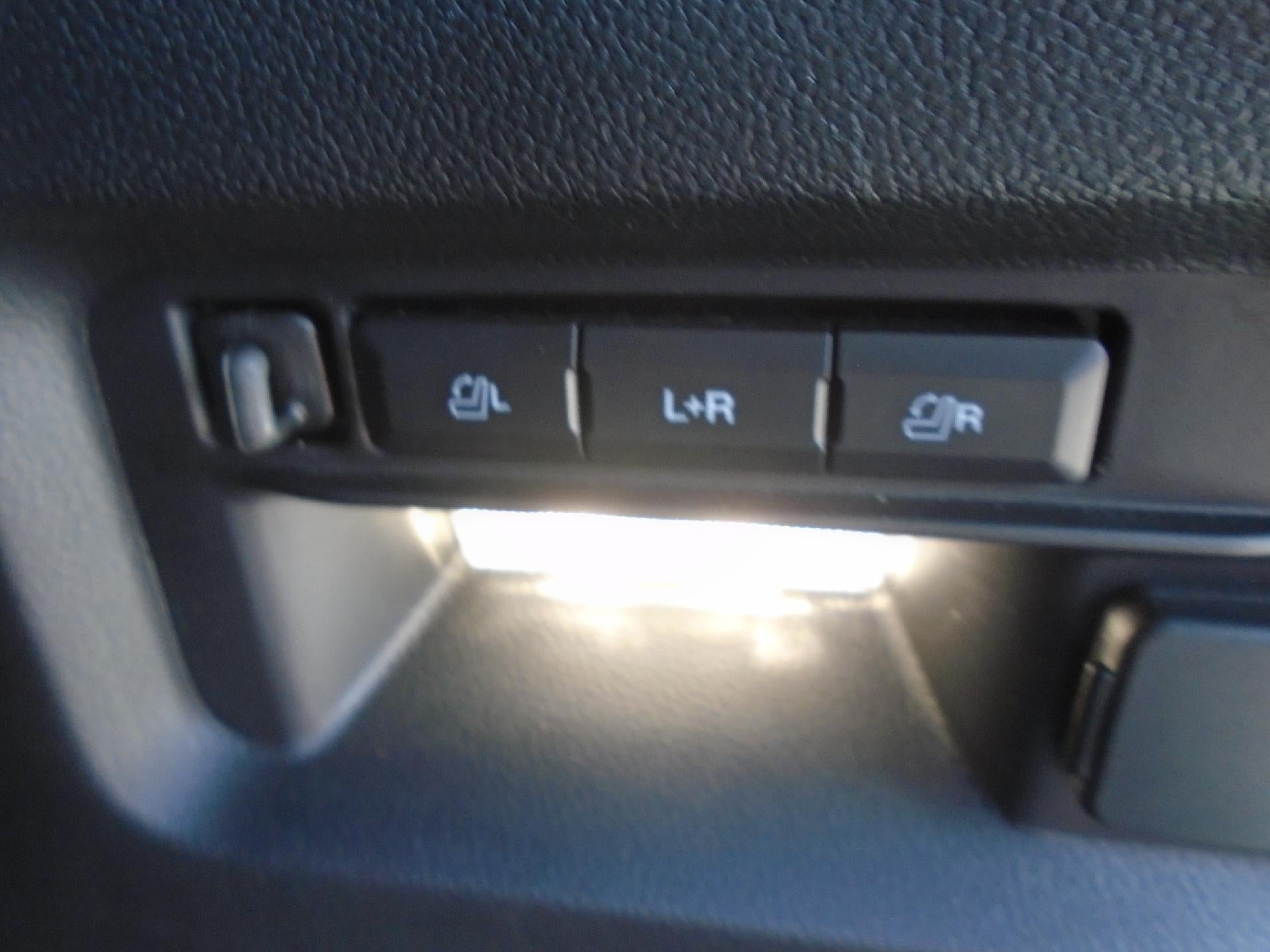 2023 Ford Explorer ST 4WD