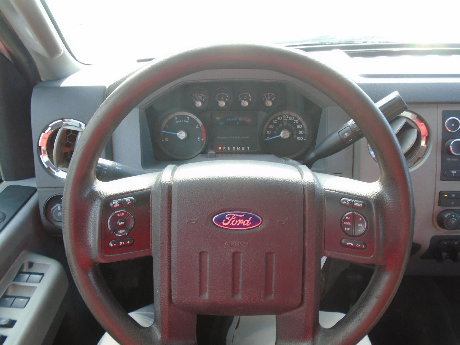 2013 Ford Super Duty F-250 SRW 4WD Crew Cab 6-3/4 Ft Box XLT