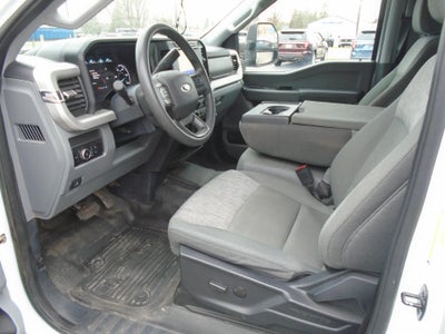 2023 Ford Super Duty F-250 SRW XLT 4WD Crew Cab 6.75' Box