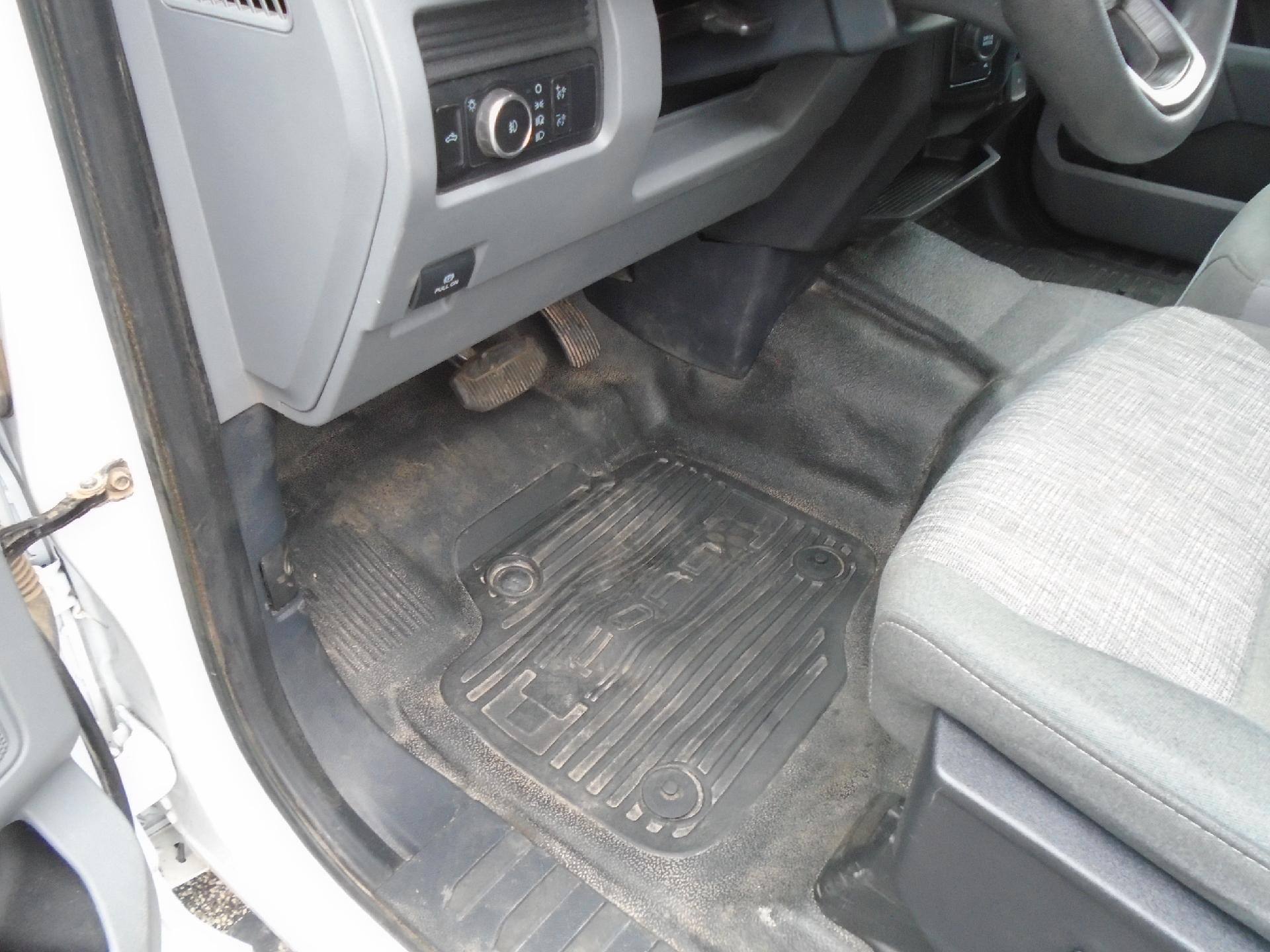 2023 Ford Super Duty F-250 SRW XLT 4WD Crew Cab 6.75' Box