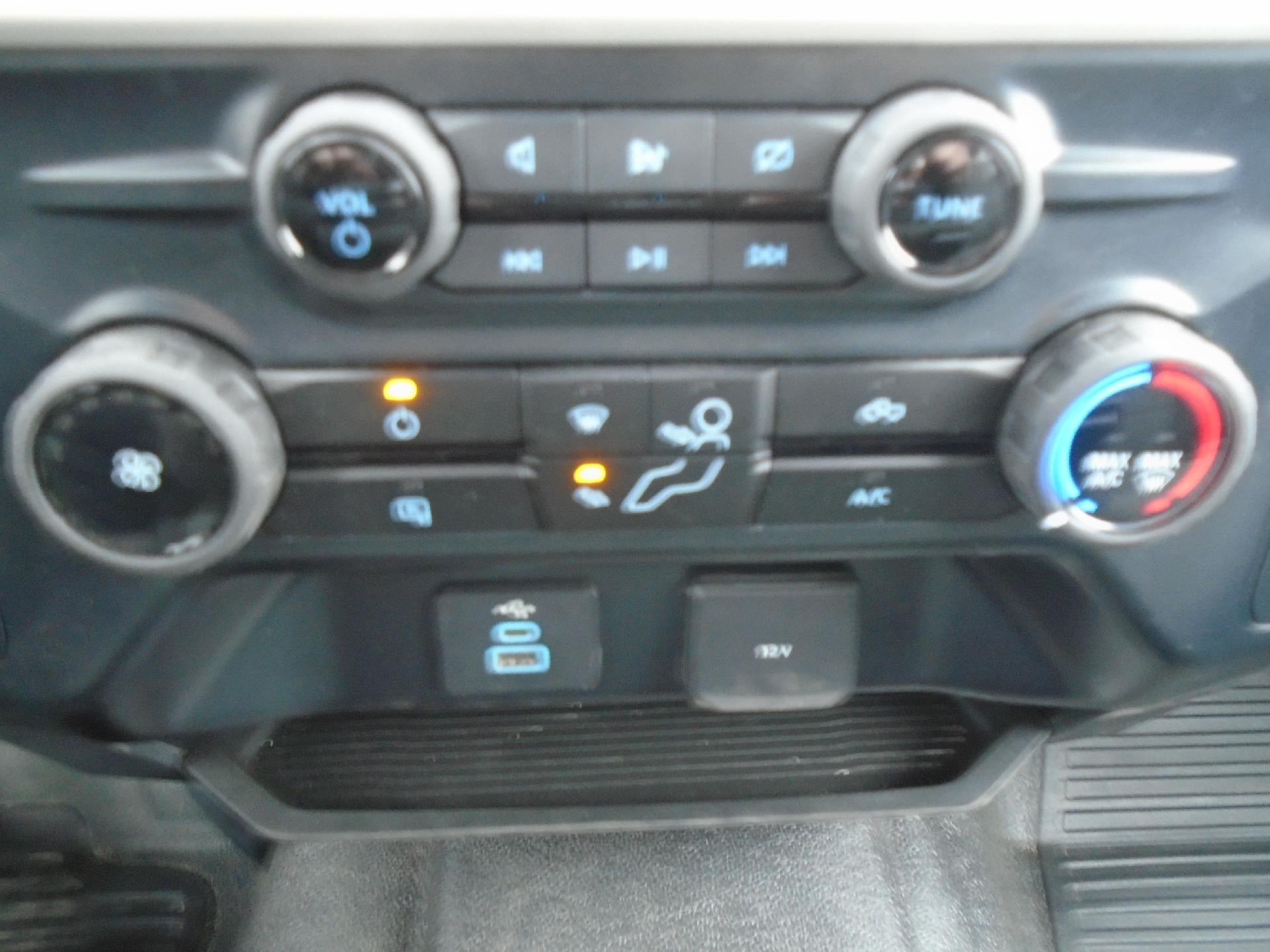 2023 Ford Super Duty F-250 SRW XLT 4WD Crew Cab 6.75' Box