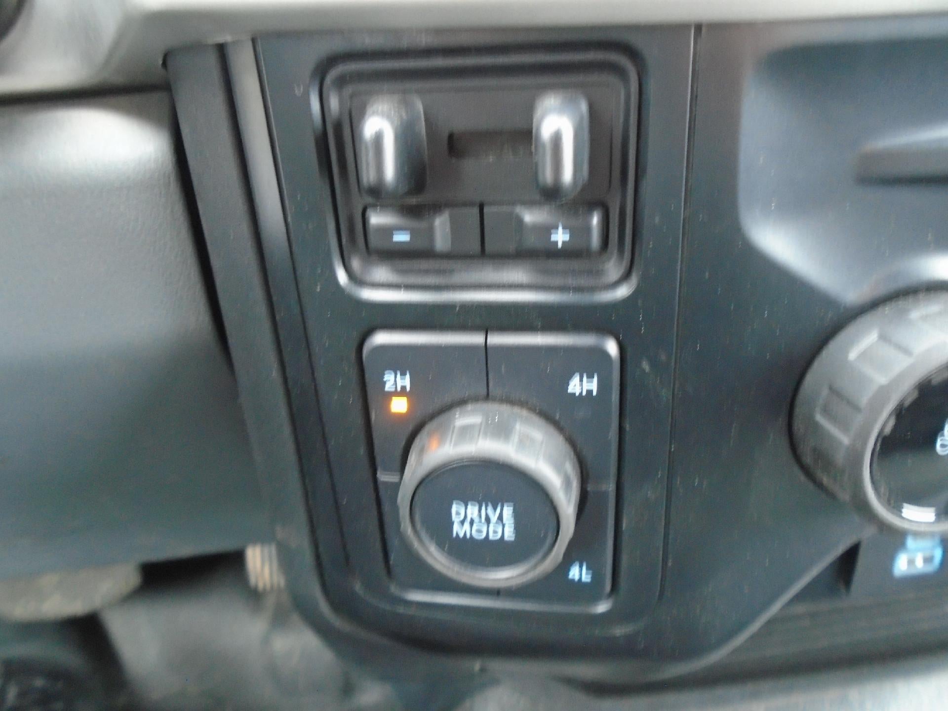 2023 Ford Super Duty F-250 SRW XLT 4WD Crew Cab 6.75' Box