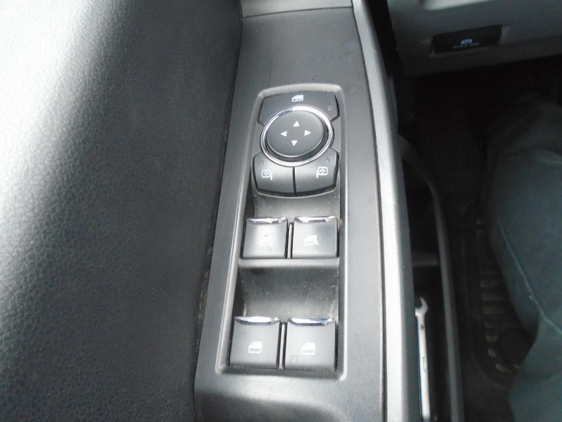 2023 Ford Super Duty F-250 SRW XLT 4WD Crew Cab 6.75' Box