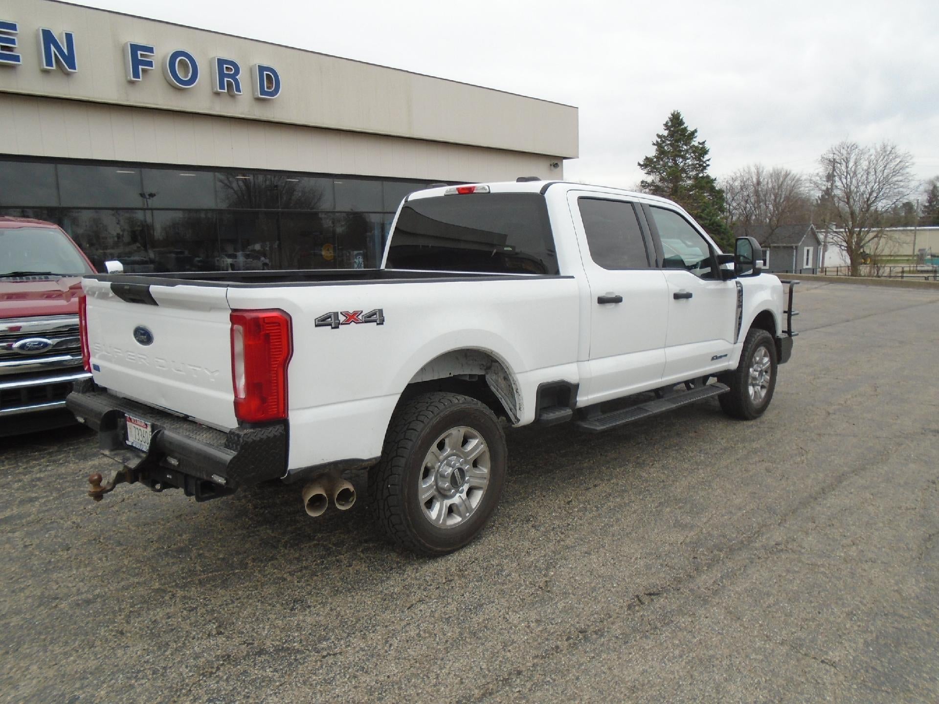 2023 Ford Super Duty F-250 SRW XLT 4WD Crew Cab 6.75' Box