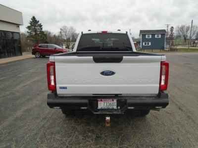 2023 Ford Super Duty F-250 SRW XLT 4WD Crew Cab 6.75' Box
