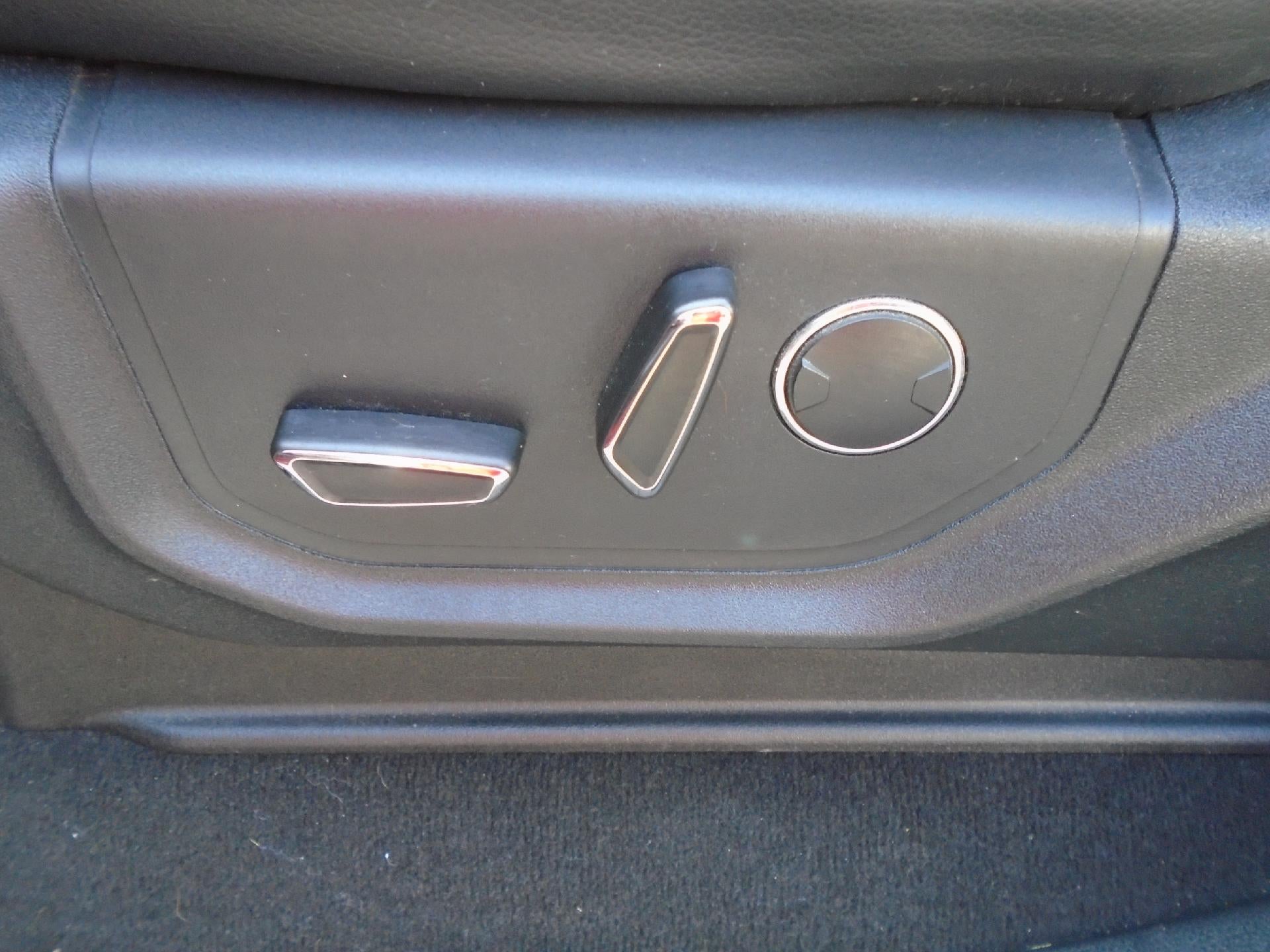 2019 Ford Super Duty F-350 SRW LARIAT 4WD Crew Cab 6.75' Box