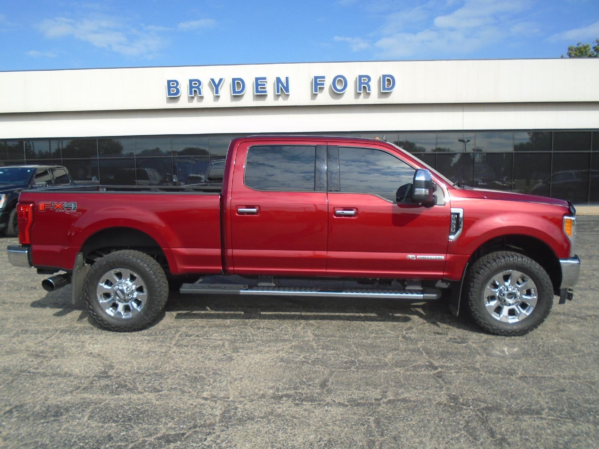 2019 Ford Super Duty F-350 SRW LARIAT 4WD Crew Cab 6.75' Box