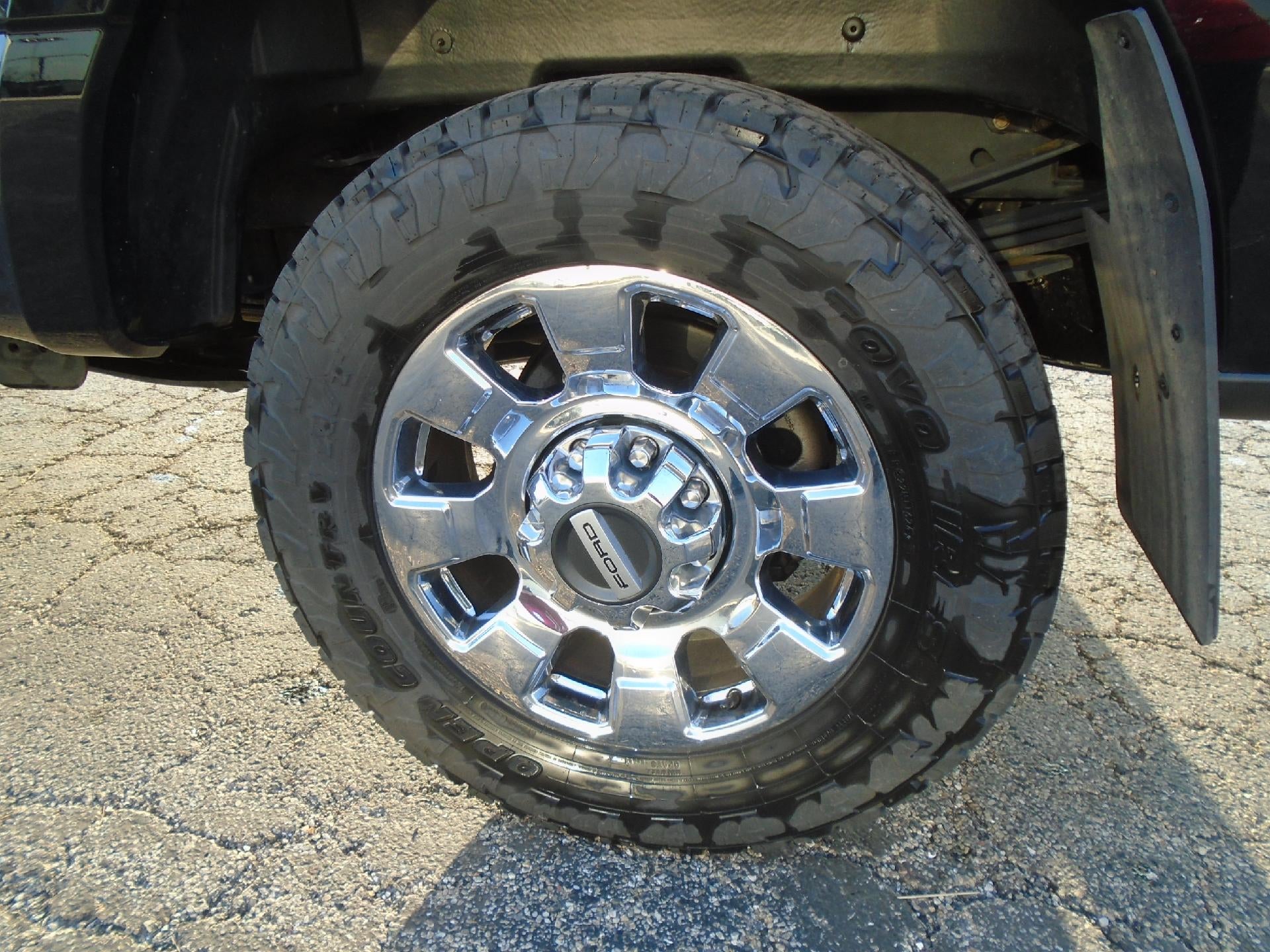 2023 Ford Super Duty F-350 SRW LARIAT 4WD Crew Cab 6.75' Box