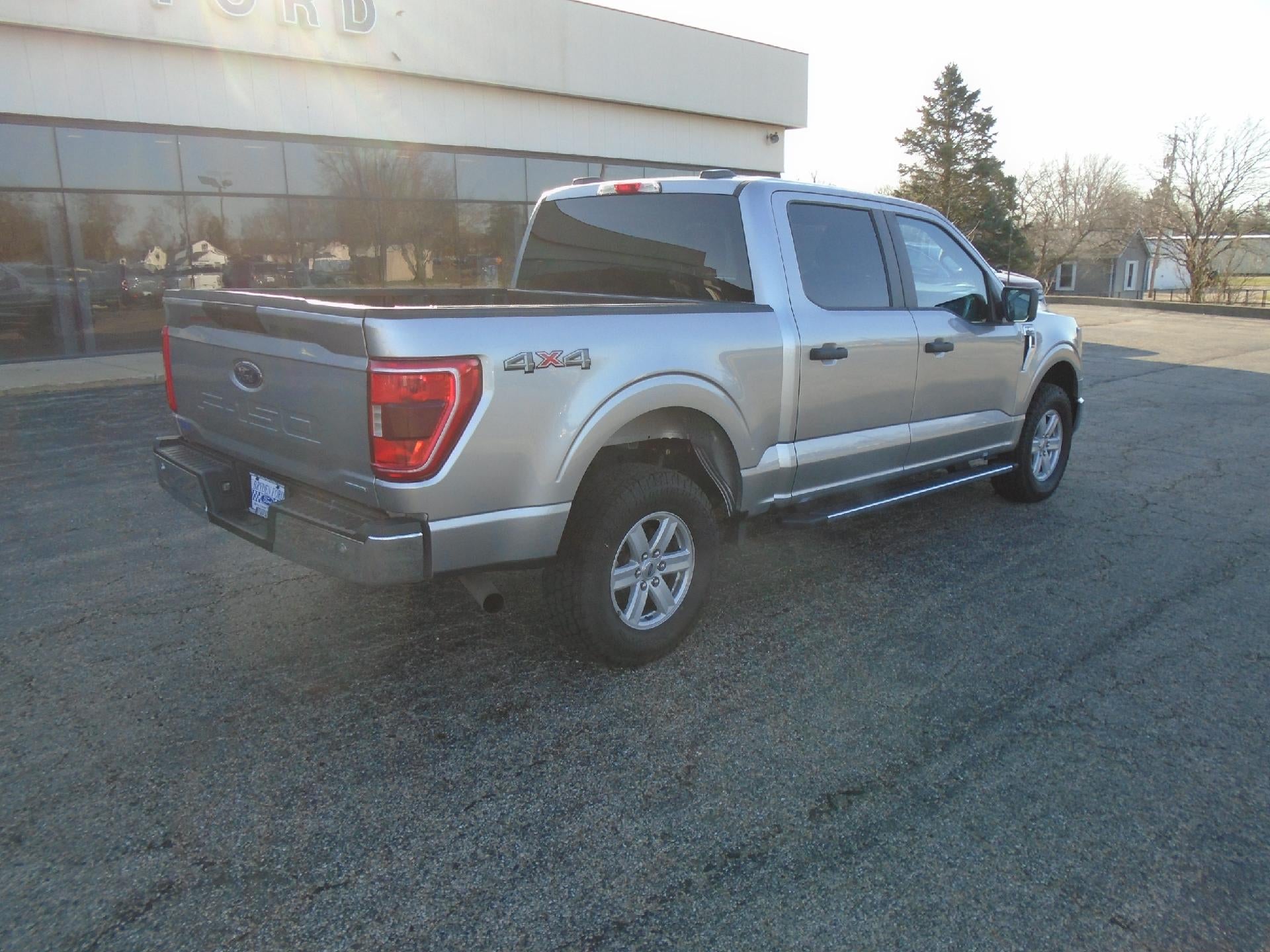 2023 Ford F-150 XLT 4WD SuperCrew 5.5' Box