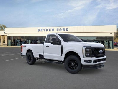 2025 Ford Super Duty F-350 SRW XLT 4WD Reg Cab 8' Box