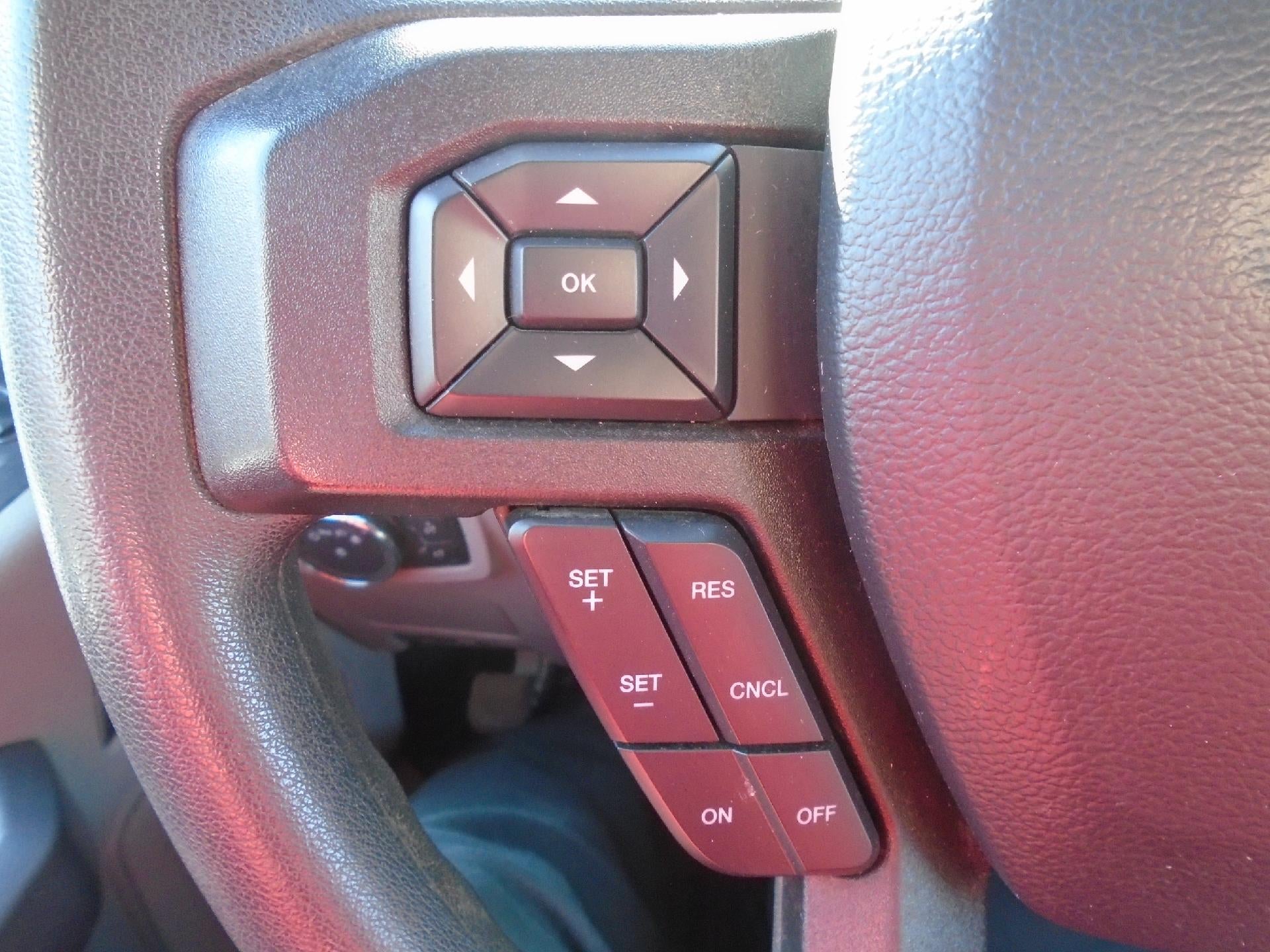 2022 Ford Super Duty F-350 SRW XLT 4WD Reg Cab 8' Box