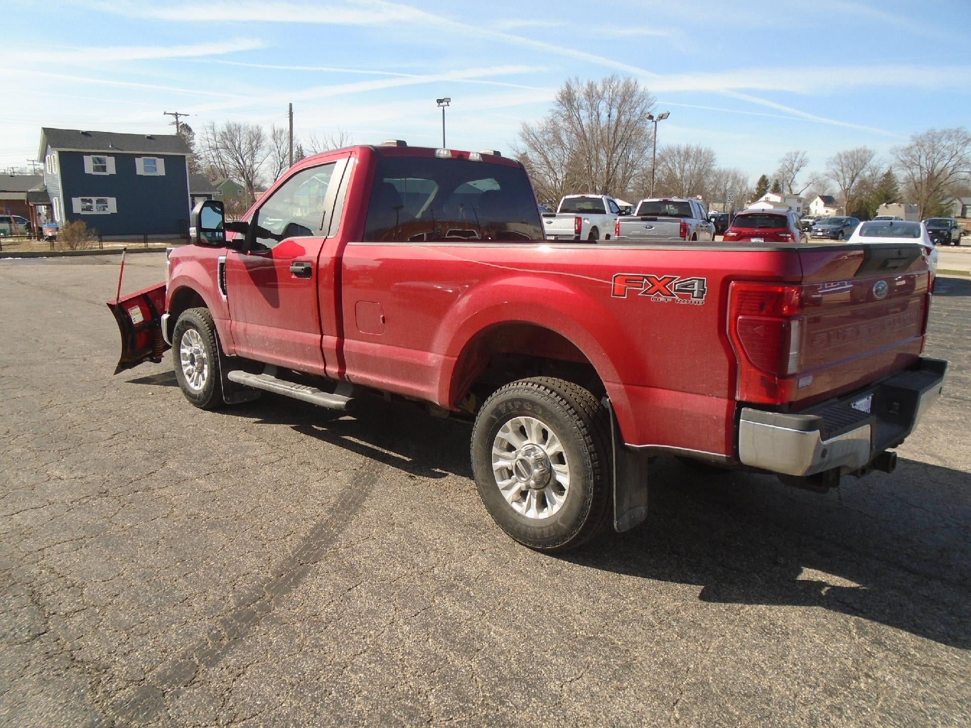 2022 Ford Super Duty F-350 SRW XLT 4WD Reg Cab 8' Box