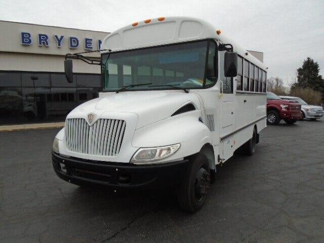 2008 IC CORPORATI 3000